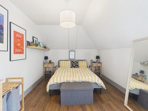 Bedroom- click for photo gallery